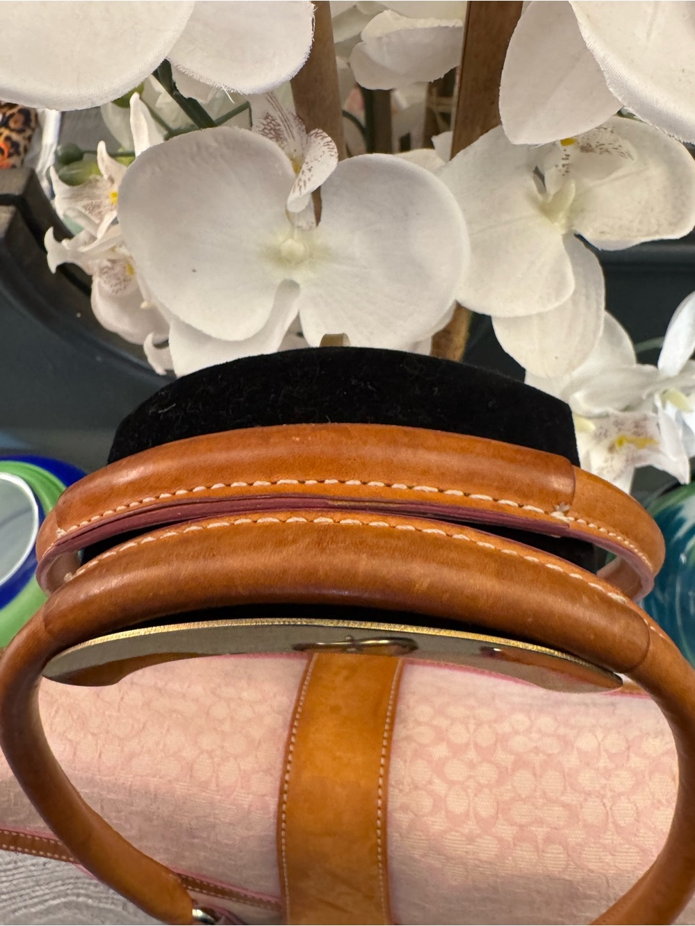 Coach Vintage Hampton Soho Scarce Color Pink & White Canvas w/ Tan Leather Trim - Picture 6 of 17